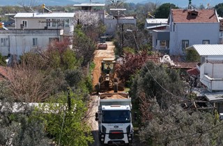 Gemlik Belediyesi’nden Kumsaz 505-506 No’lu Sokak’ta Zemin İyileştirme Çalışması